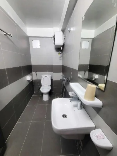 Dreibettzimmer — Cat Ba Hong Kong Cozy Stay